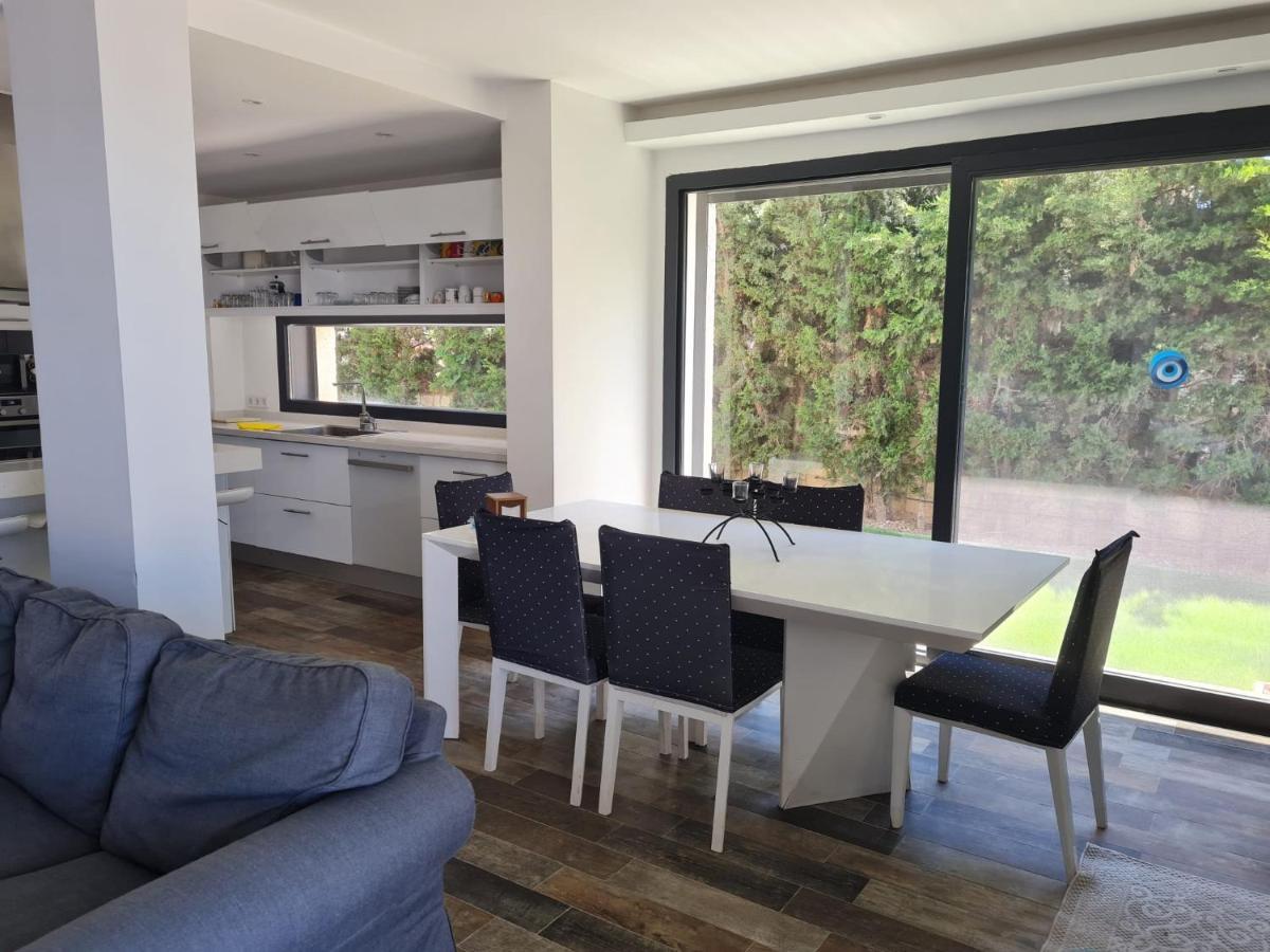 De-Lale Villa Çeşme Luaran gambar